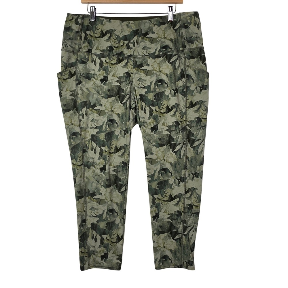 Chicos Zenergy Womens XL Green Camo Print Leggings Size 3 Side Pockets